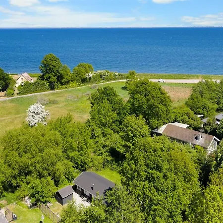 Doris - 150m From The Sea By Interhome *