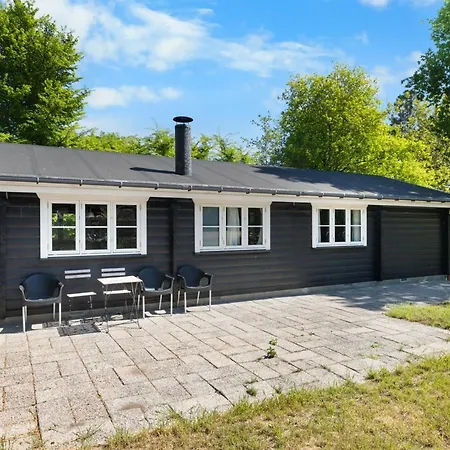 Dom wakacyjny Doris - 150m From The Sea By Interhome