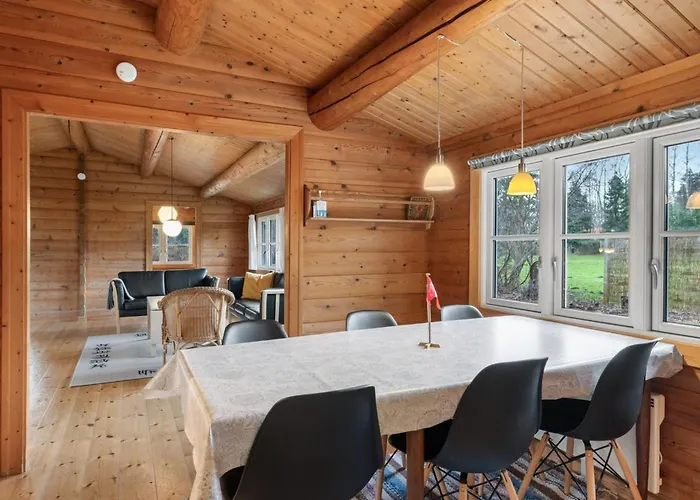 Doris - 150m From The Sea By Interhome